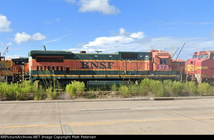BNSF 573